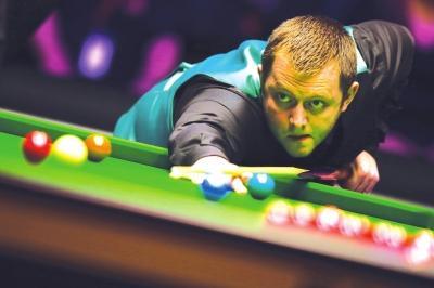 他在灰熊和 他在灰熊和