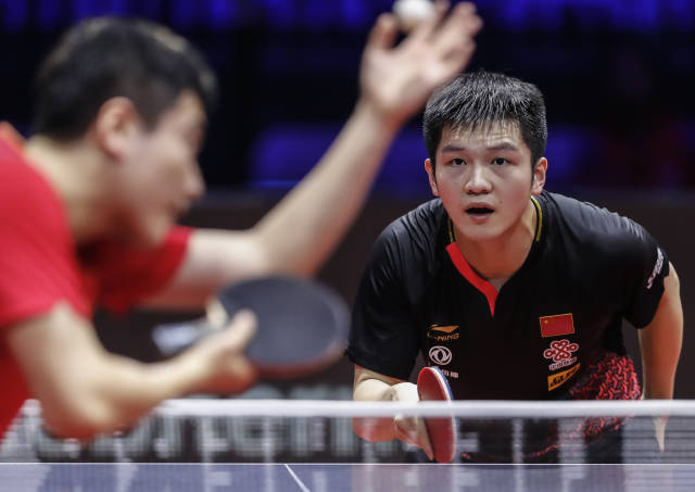 位前国王首 位前国王首